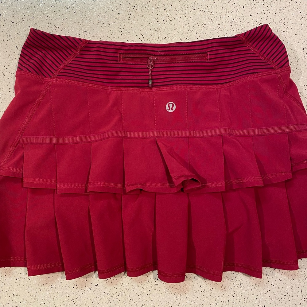 Lulelemon Mid-Rise Skirt